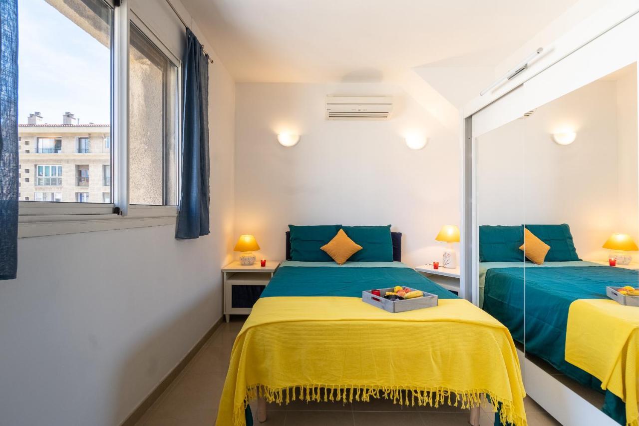Celebre Vieux Port, Marseille Appartement Buitenkant foto