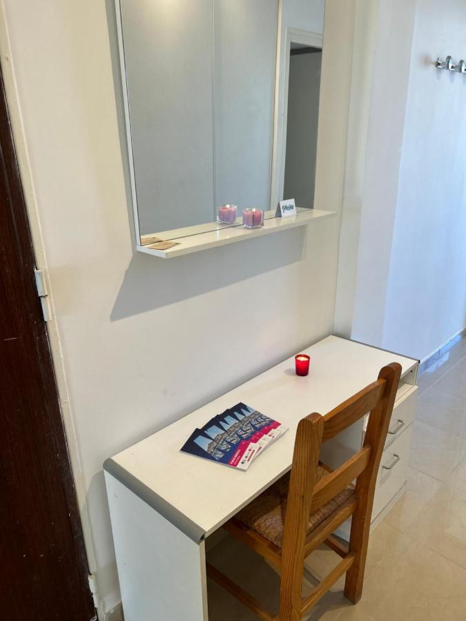 Celebre Vieux Port, Marseille Appartement Buitenkant foto