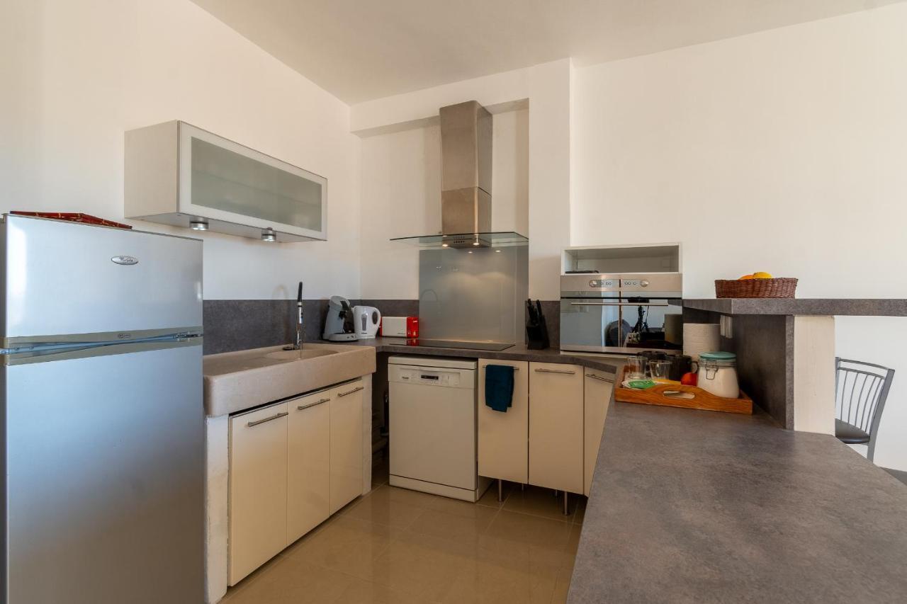 Celebre Vieux Port, Marseille Appartement Buitenkant foto
