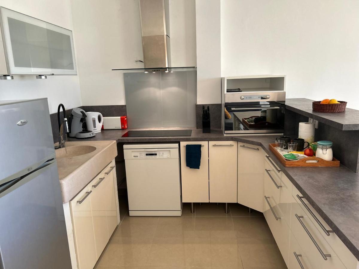 Celebre Vieux Port, Marseille Appartement Buitenkant foto